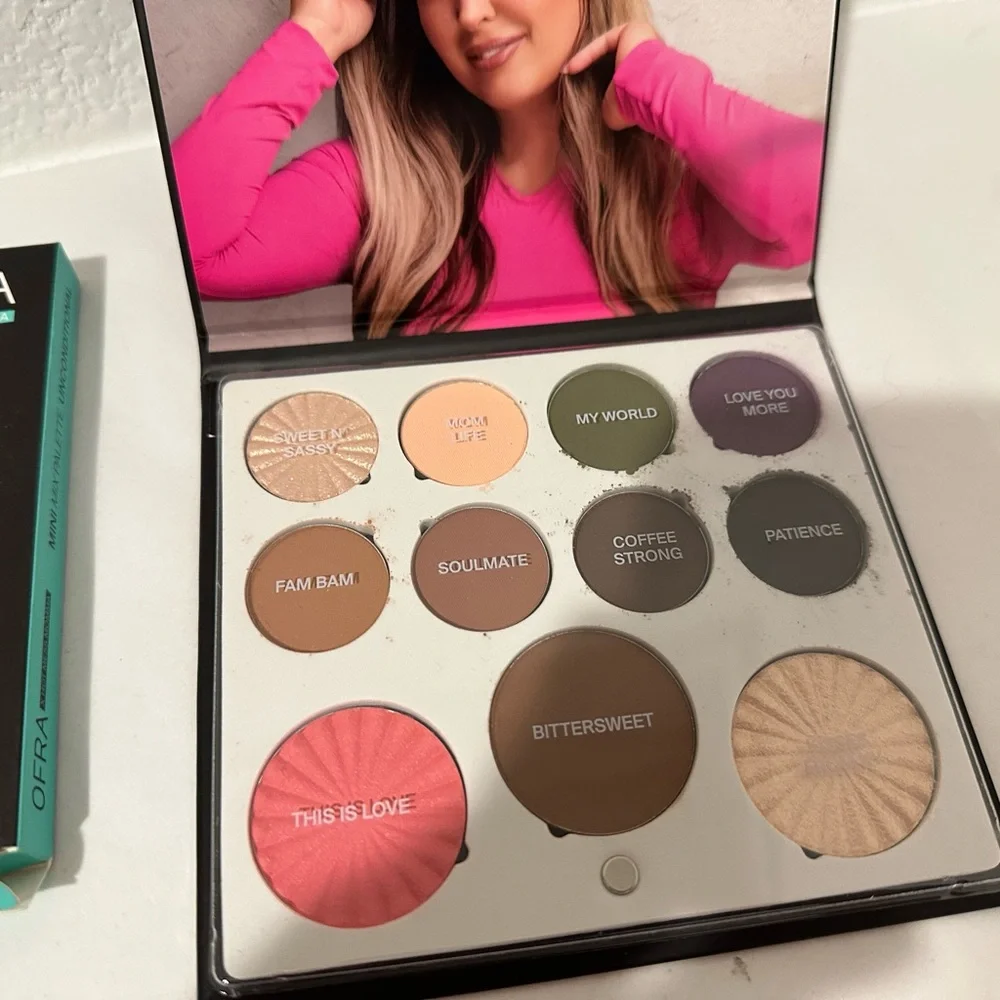 OFRA COSMETICS - Mini Mix Face Palette in Unconditional